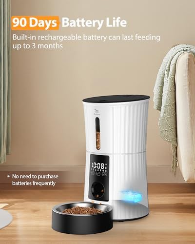 Rechargeable programmable pet food dispenser — photo 5