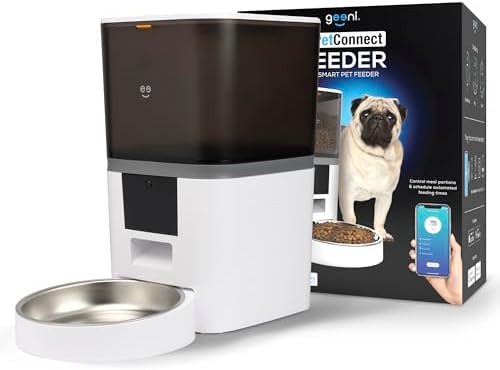 White six liter Wi-Fi food dispenser