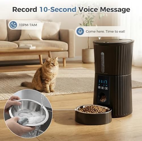 Black four liter dry food feeder with app — photo 4